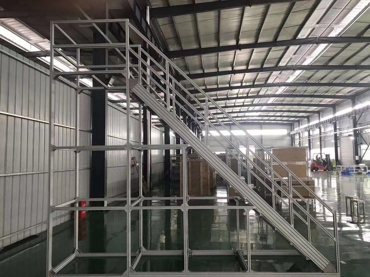 倉儲物流設備為何偏愛鋁型材框架？